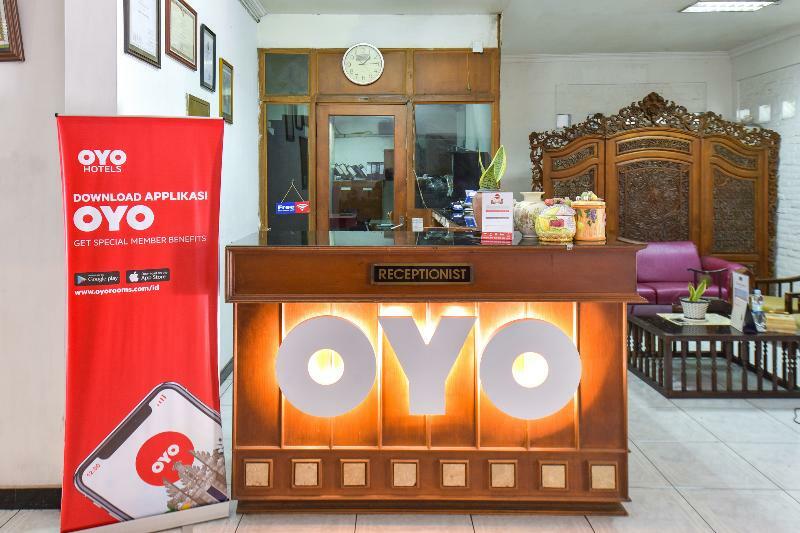 Sekar Ayu Hotel Malioboro RedPartner Yogyakarta Bagian luar foto